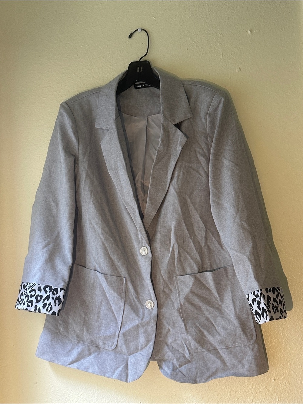 Womens Light Gray Blazer with Leopard Cuff - SHEIN EUC